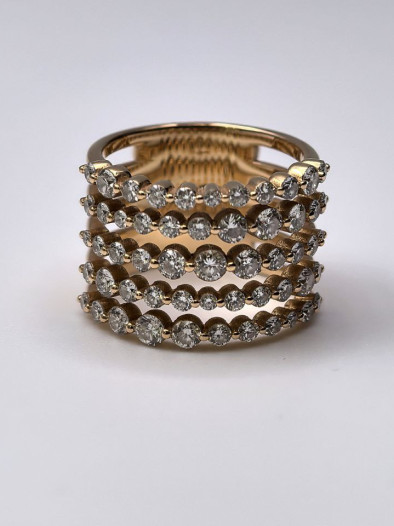 Золотое кольцо с бриллиантами