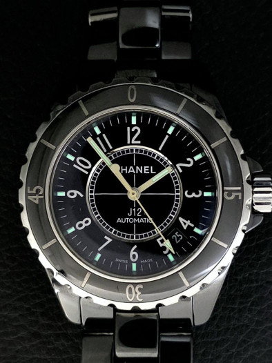 Часы Chanel J12