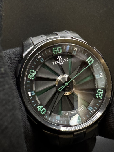 Часы Perrelet A1051