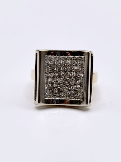 Кольцо из желтого золота