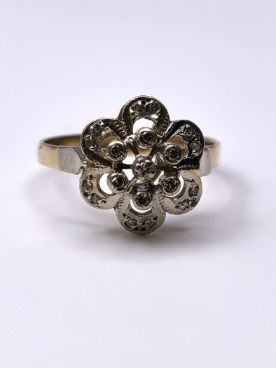 Кольцо из красного золота с бриллиантами