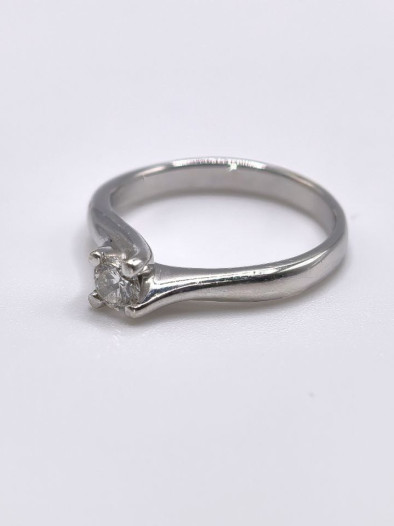 Кольцо из белого золота