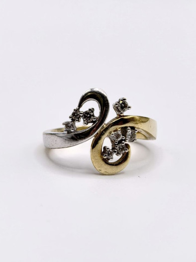 Золотое кольцо с бриллиантами