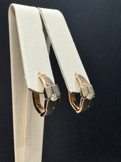 Золотые серьги с бриллиантами